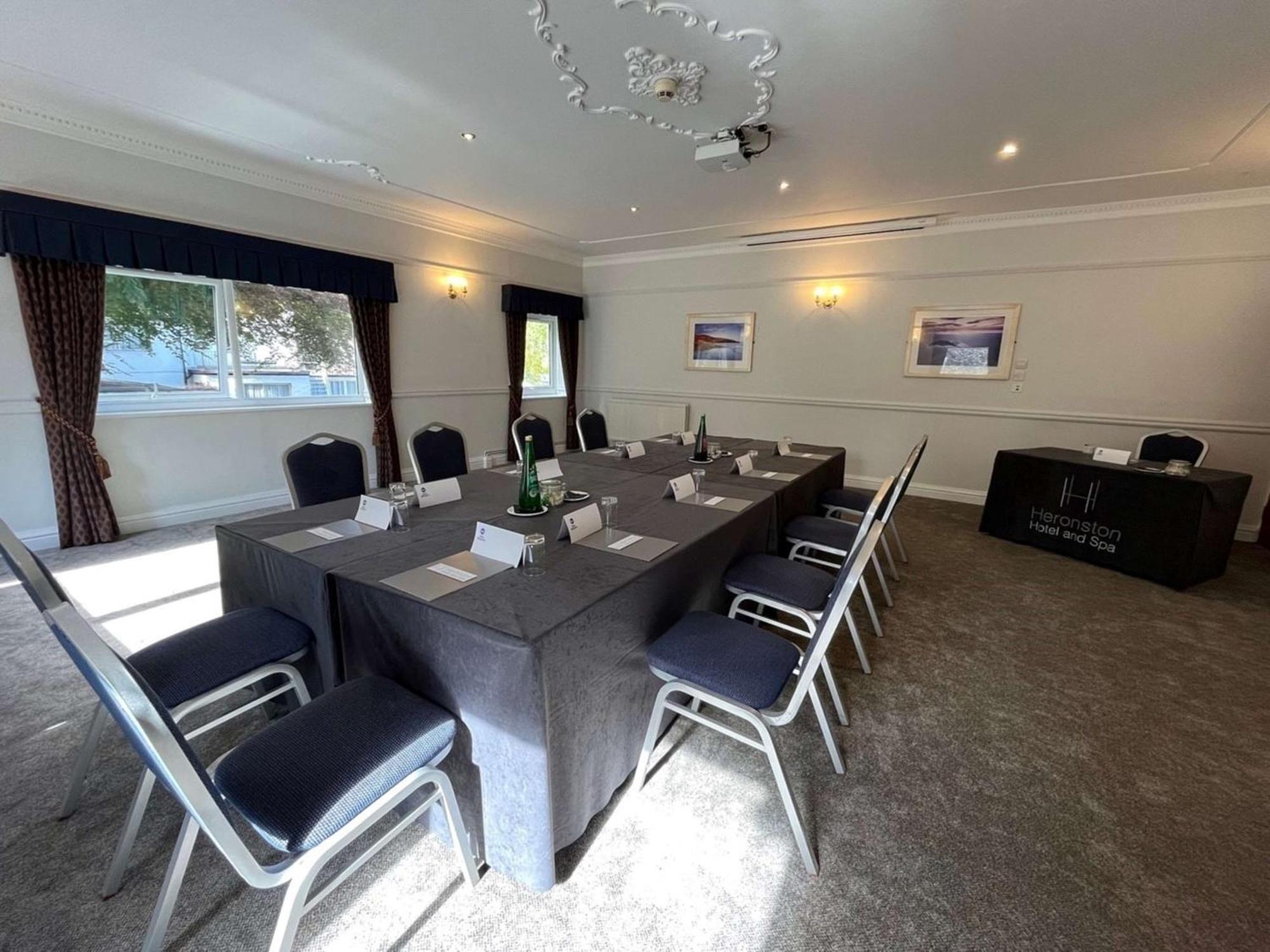 Best Western Premier Heronston Hotel & Spa Bridgend  Luaran gambar