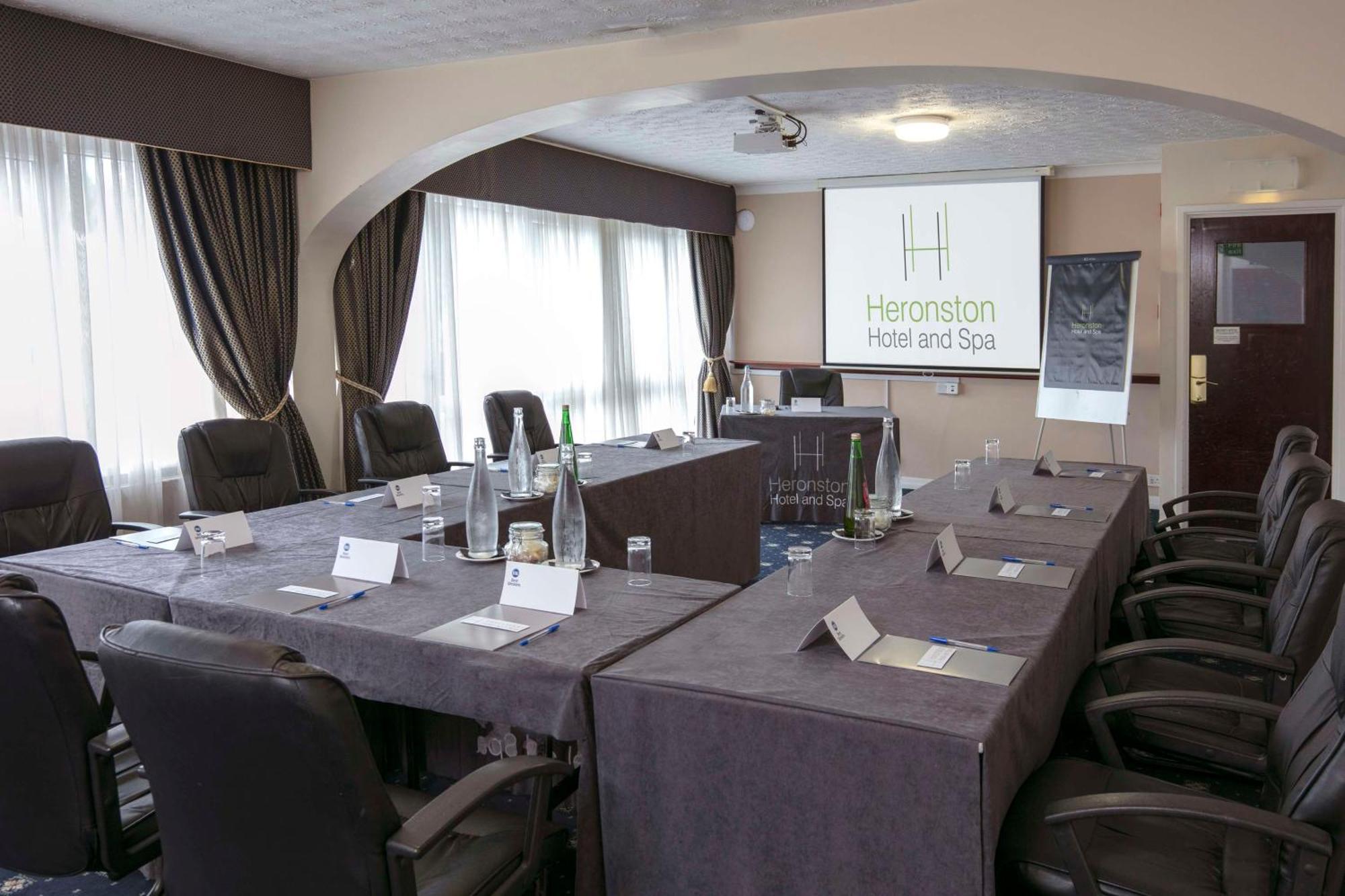 Best Western Premier Heronston Hotel & Spa Bridgend  Luaran gambar